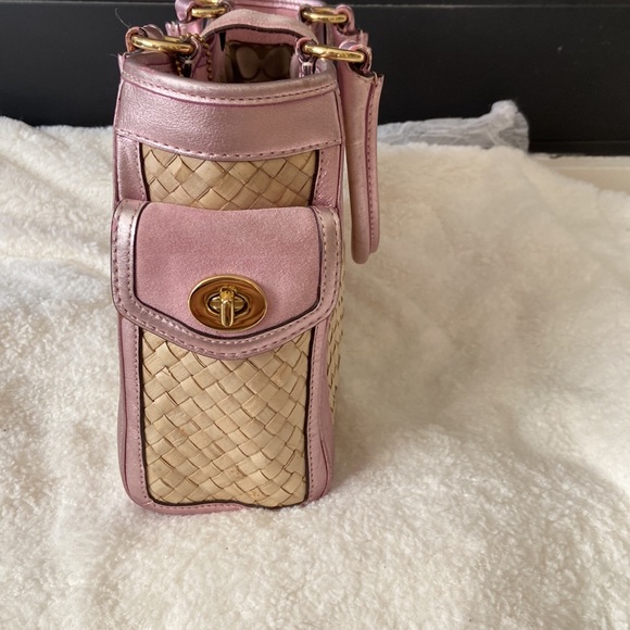 COACH - vtg. Pink straw hand bag, vintage - Picture 3 of 11